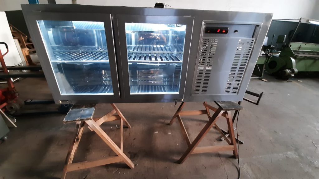 Montagem Completa De Sorveteria Mais Inox Refrigera O Ribeir O Preto